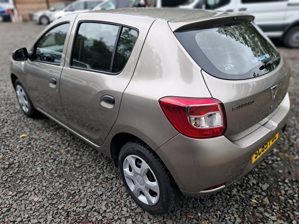 Dacia Sandero 1.2 16V 75 Ambiance Beige #5