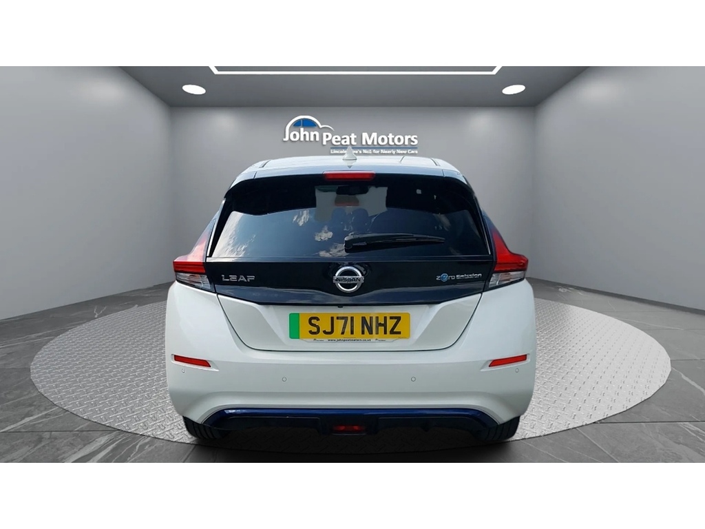 Nissan Leaf E N-connecta SJ71NHZ White #6