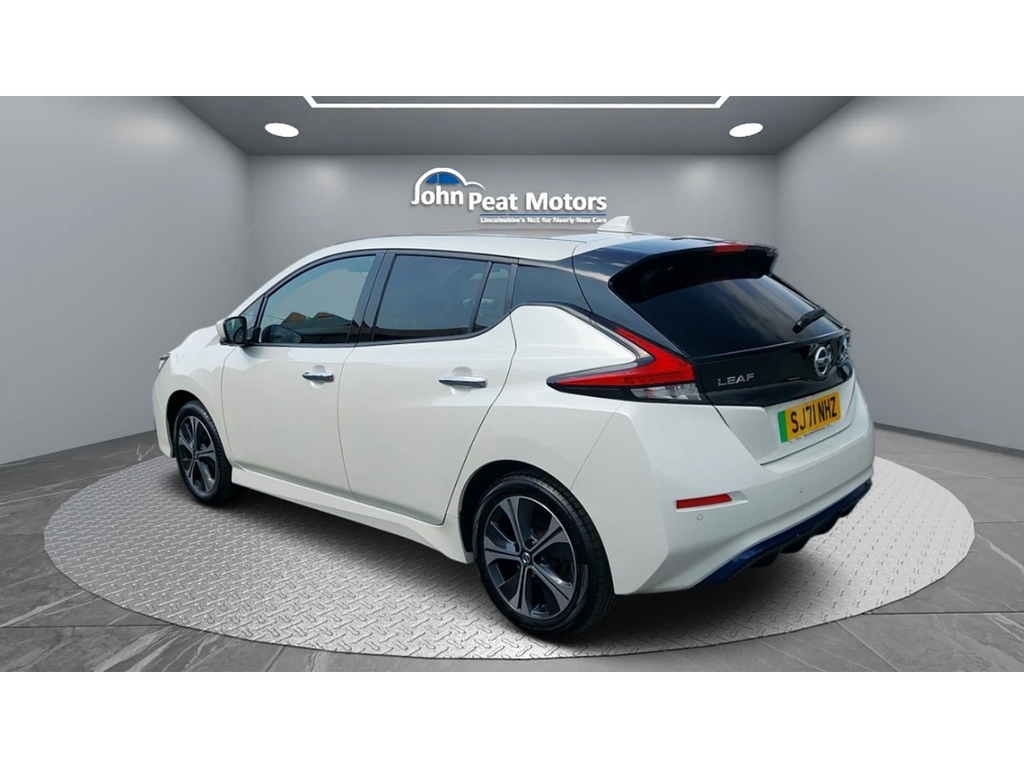 Nissan Leaf E N-connecta SJ71NHZ White #5