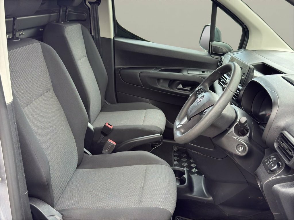 Vauxhall Combo 1.6L Sportive FE69ERV Grey #3