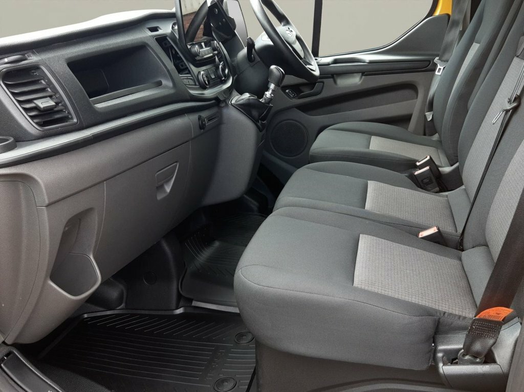 Ford Transit Custom 2L Leader LB22JKN Yellow #4