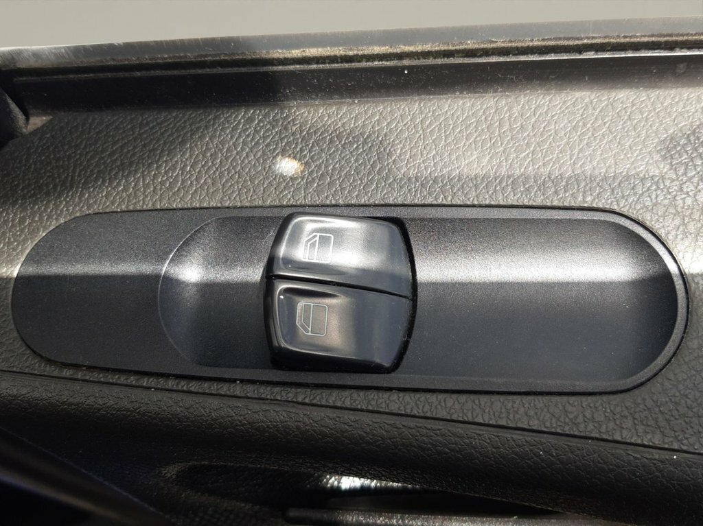 Mercedes-Benz Vito 2.1 113Cdi Compact Panel Van Swb White #14