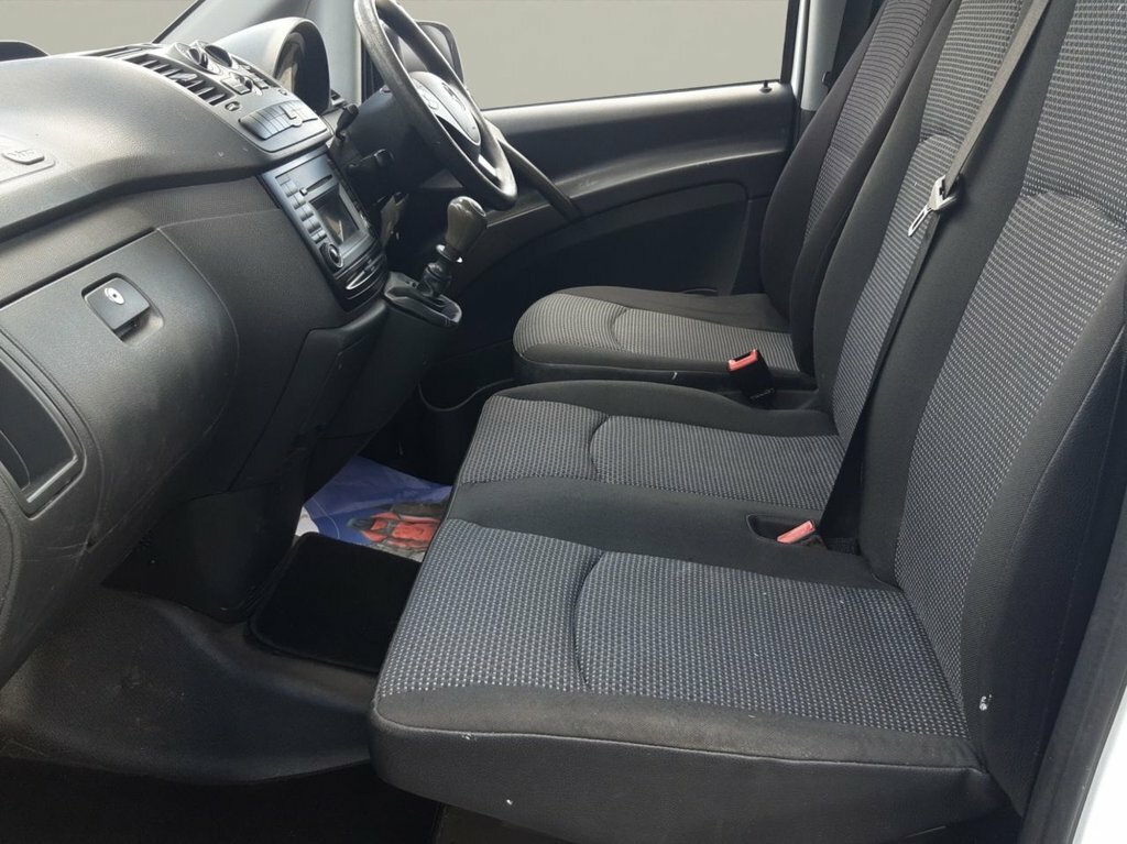 Mercedes-Benz Vito Mpv White #4