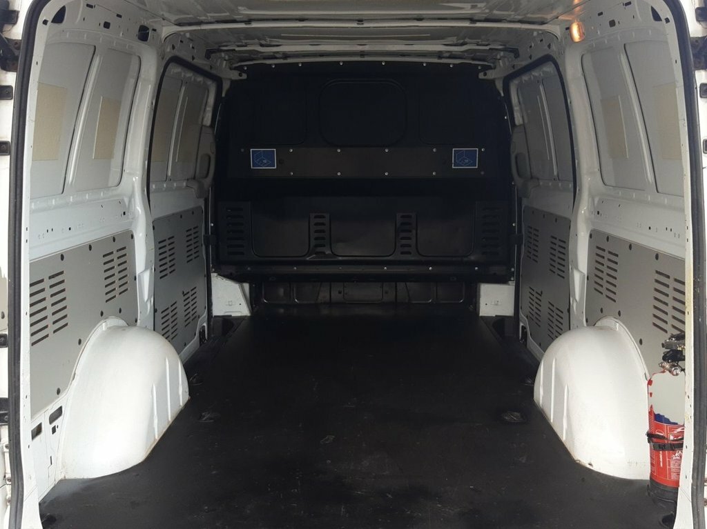 Mercedes-Benz Vito Mpv White