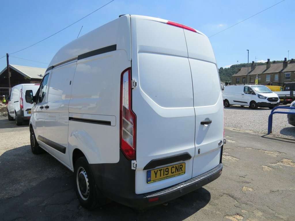Ford Transit Custom Custom 2.0 320 Ecoblue Trend Kombi L2 H1 Euro 6 9 White #4