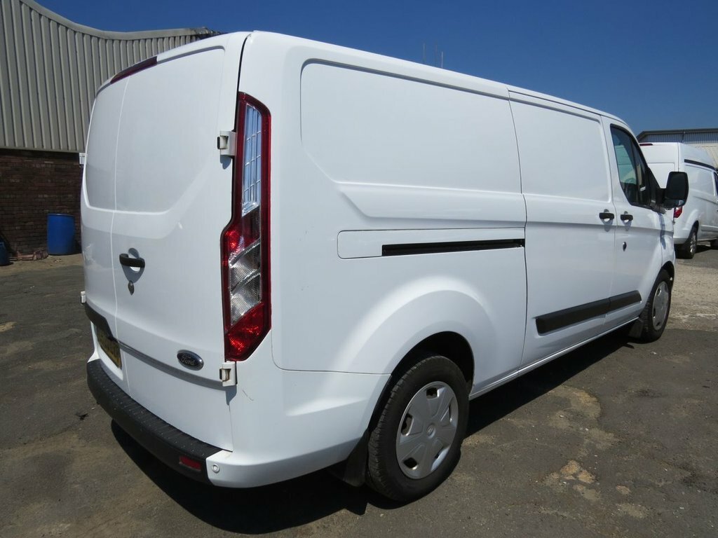 Ford Transit Custom 320 L1 Sport Crew Van Double Cab 2.0 Litre 18 Red #6