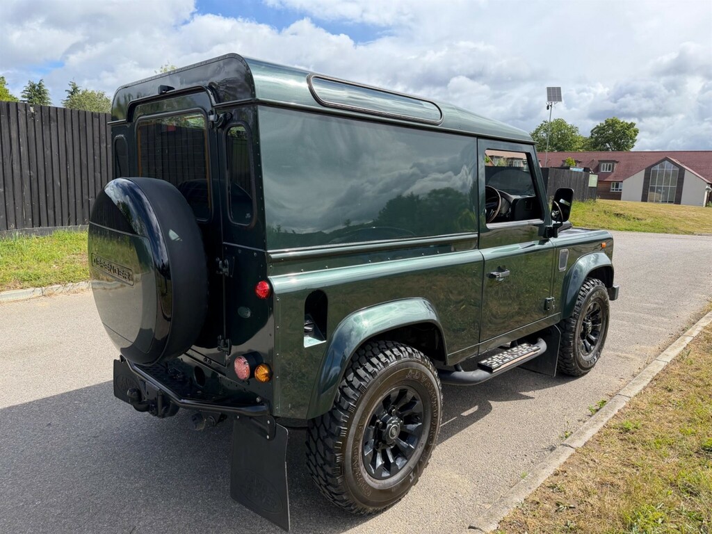 Land Rover Defender 90 Defender 90 Hard Black #10