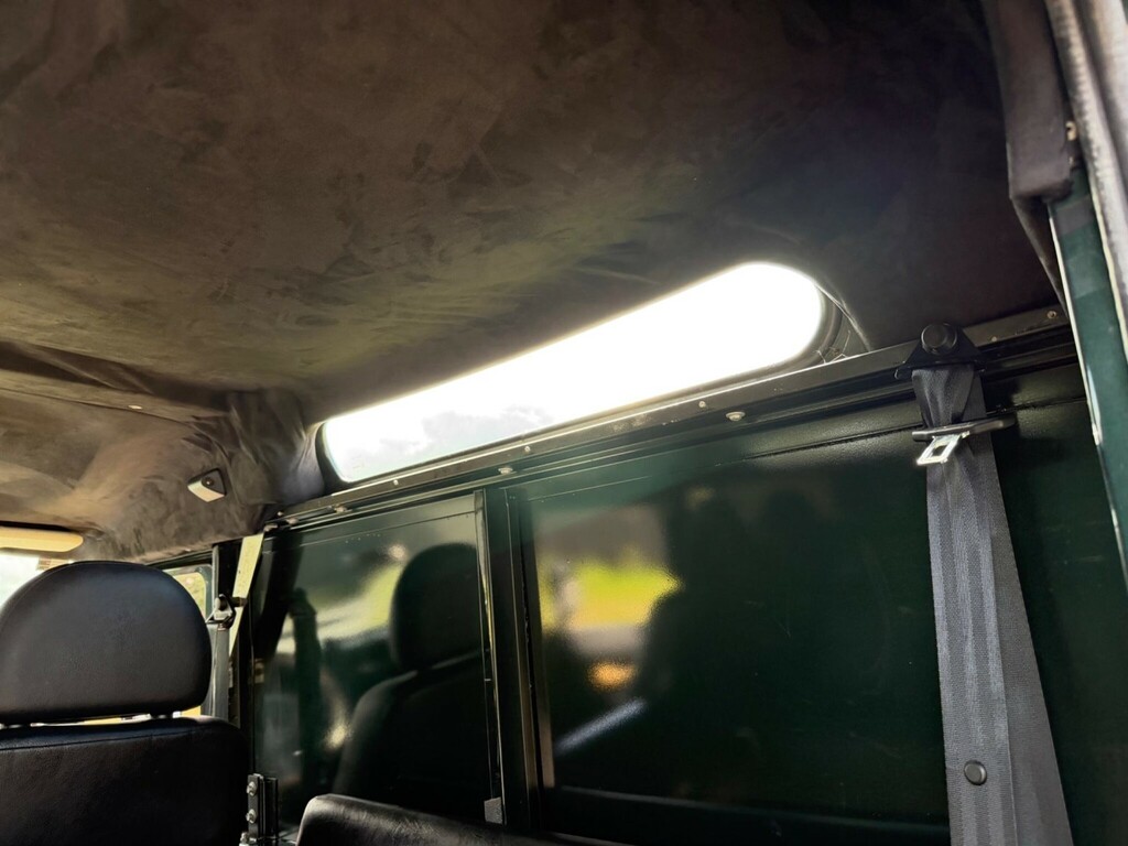 Land Rover Defender 90 Defender 90 Hard Black #55