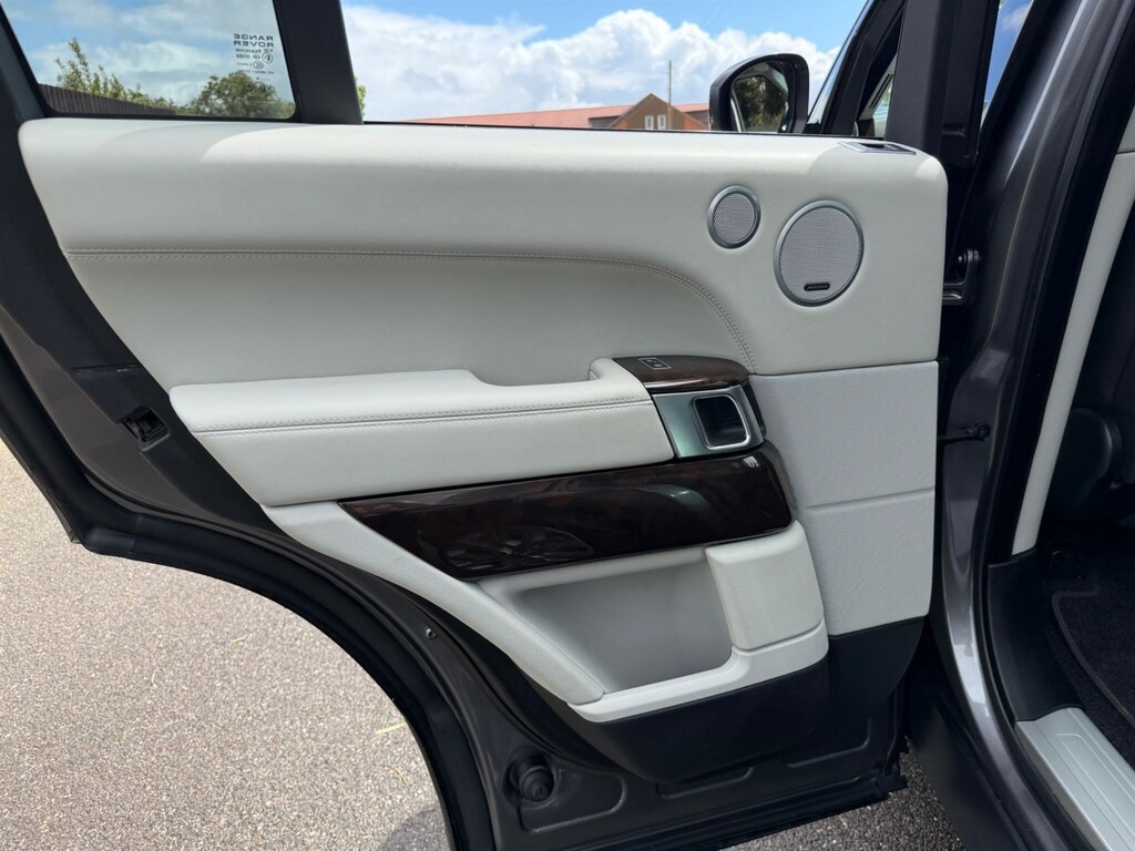 Land Rover Range Rover 3.0 Tdv6 Vogue 255 Bhp Grey #34