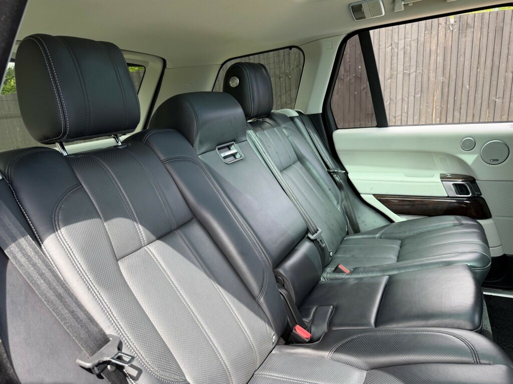 Land Rover Range Rover 3.0 Tdv6 Vogue 255 Bhp Grey #18