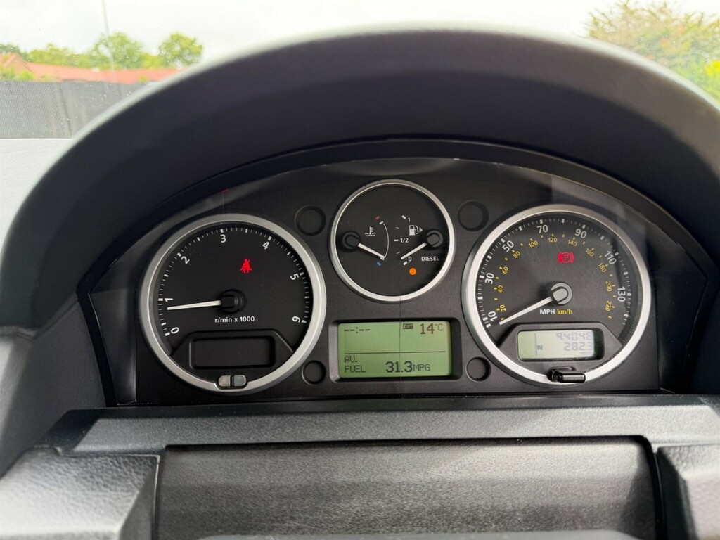 Land Rover Discovery Discovery Tdv6 Hse Black #28