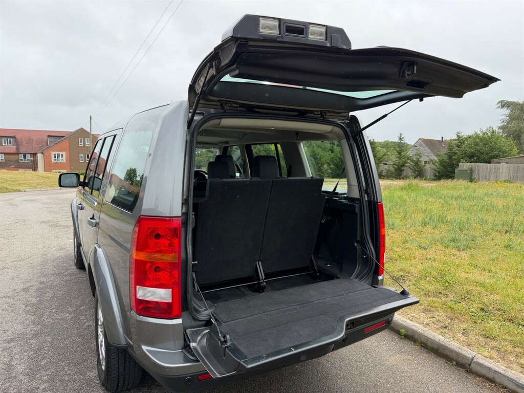 Land Rover Discovery Discovery Tdv6 Hse Black #38