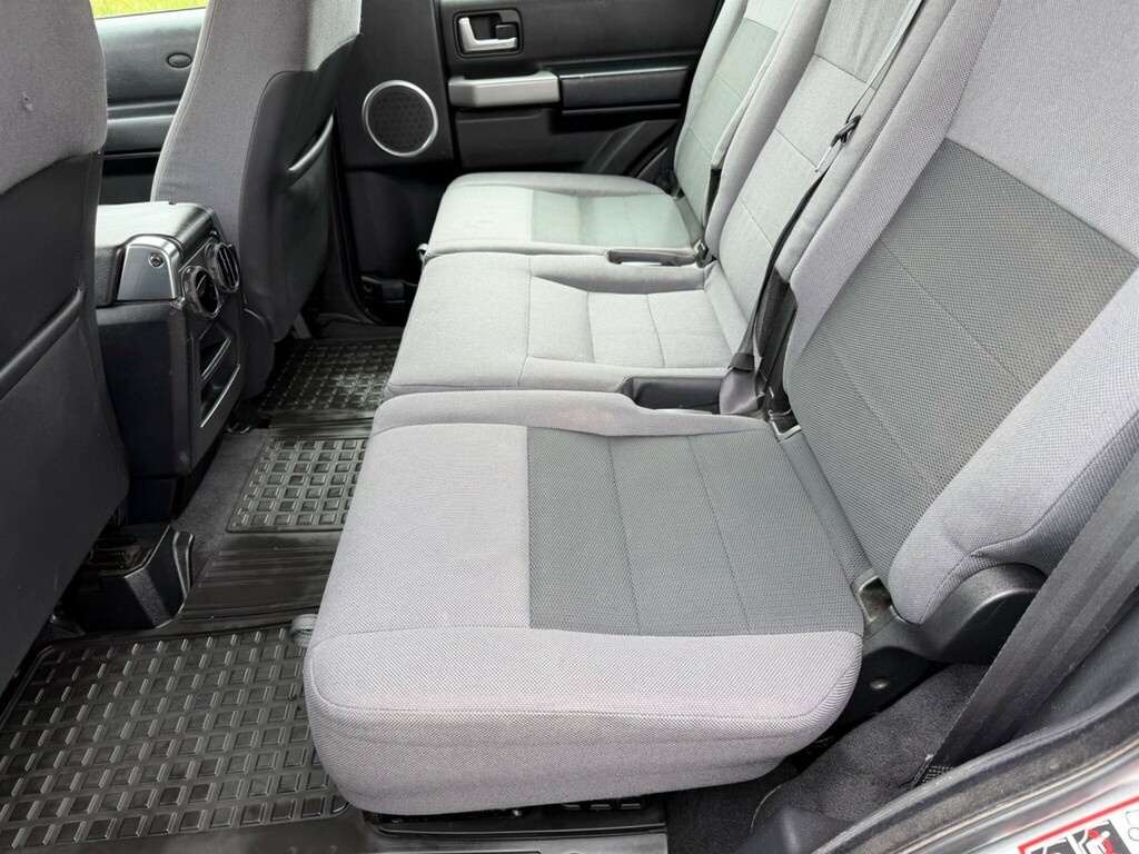 Land Rover Discovery Discovery Tdv6 Hse Black #16