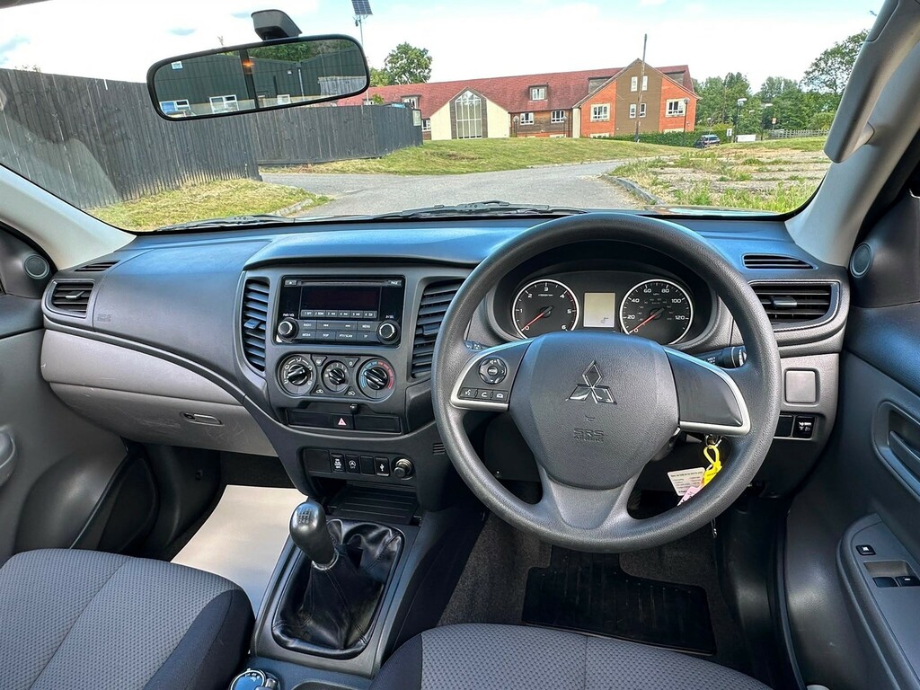 Mitsubishi L200 Automatic Grey #22