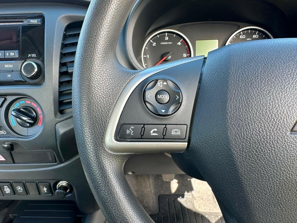 Mitsubishi L200 Automatic Grey #13