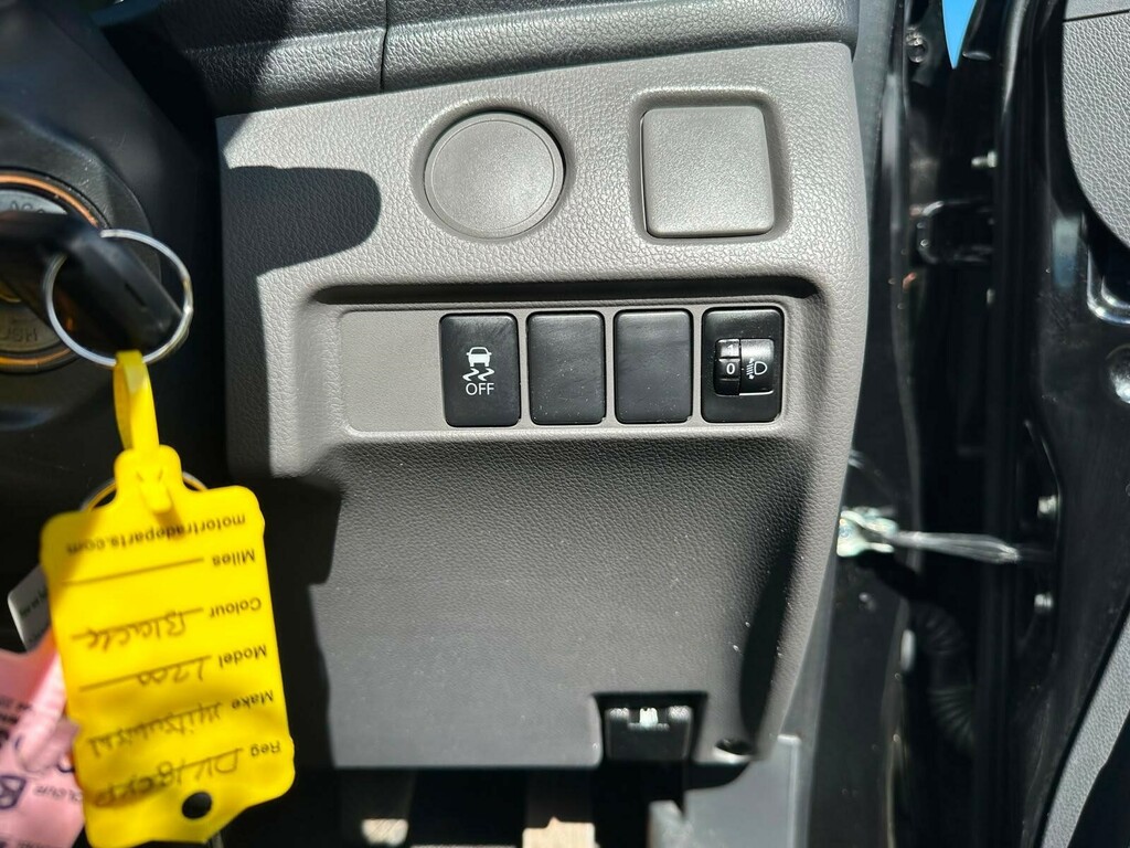 Mitsubishi L200 Automatic Grey #39