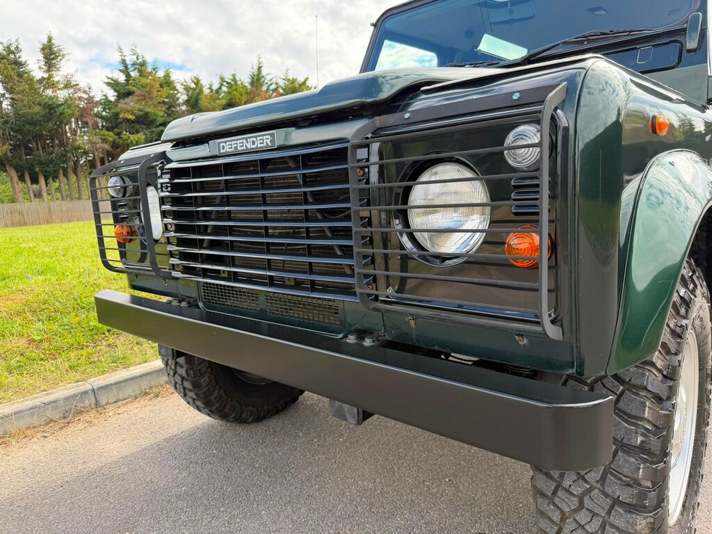 Land Rover Defender 90 Hard-top Td5 Green #11