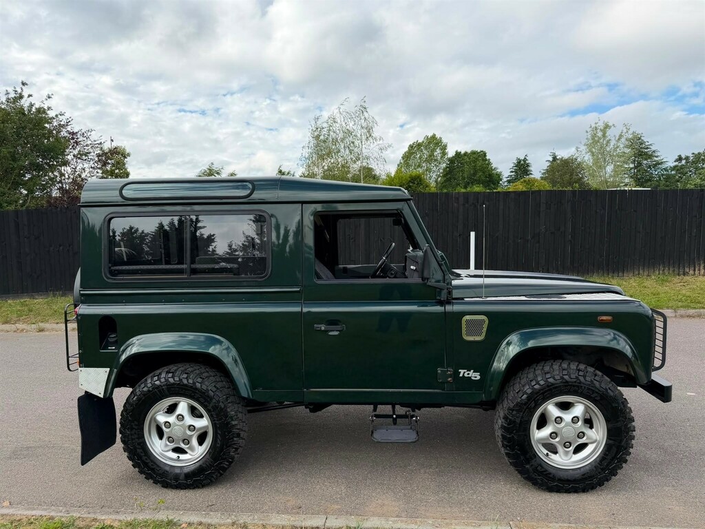 Land Rover Defender 90 Hard-top Td5 Green #9