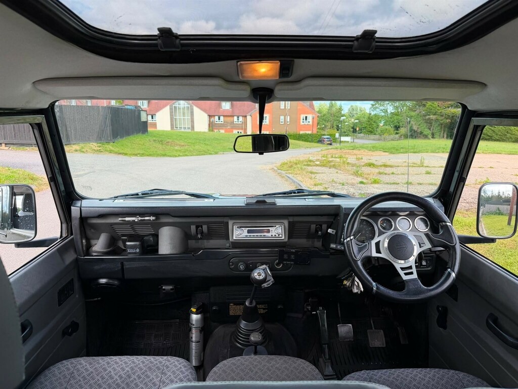 Land Rover Defender 90 Hard-top Td5 Green #13