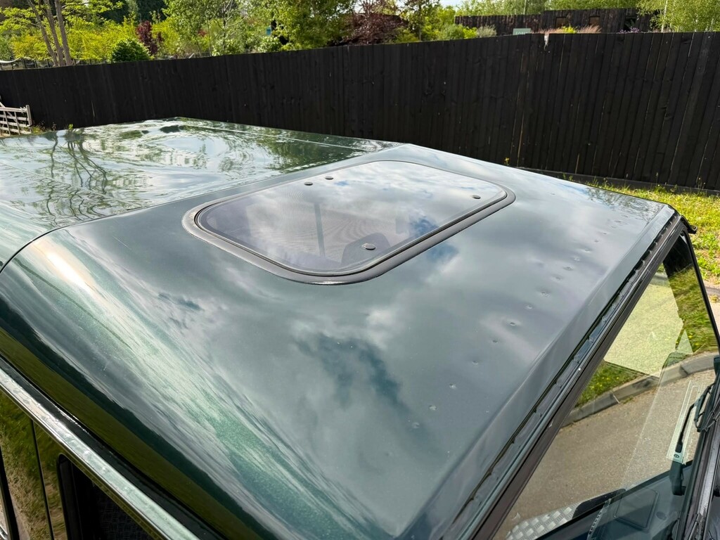 Land Rover Defender 90 Hard-top Td5 Green #35