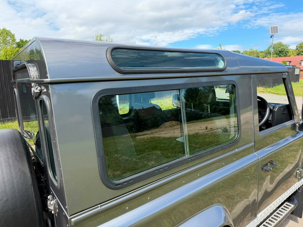 Land Rover Defender 90 90 Defender Must Be Black #48