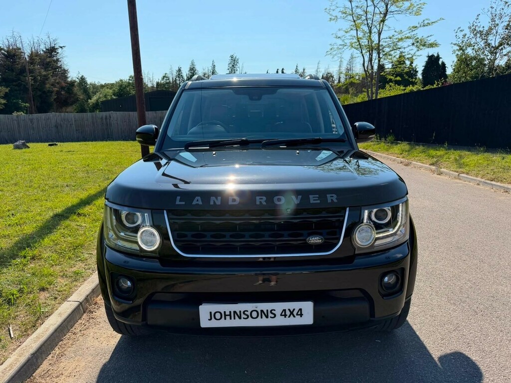 Land Rover Discovery Sdv6 Hse Black #3