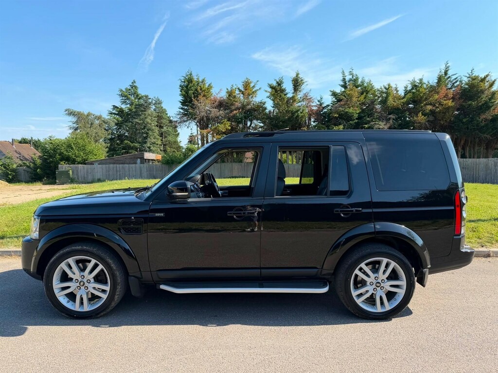 Land Rover Discovery Sdv6 Hse Black #5