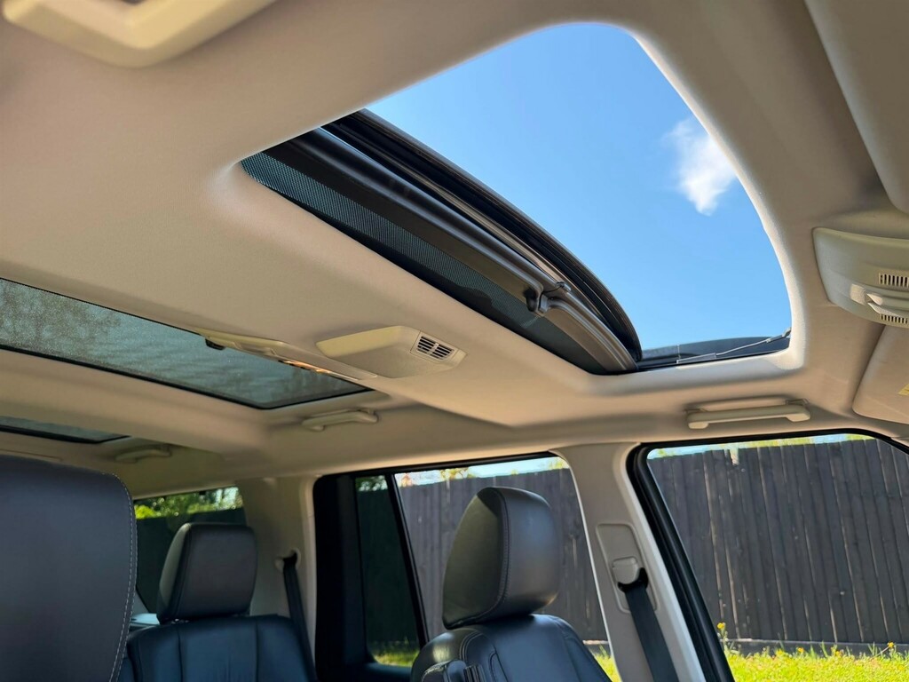 Land Rover Discovery Se Tech Grey #40