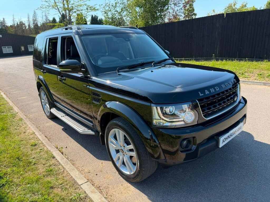 Land Rover Discovery Sdv6 Hse Black #2