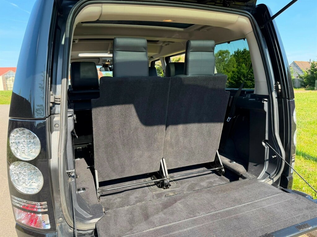 Land Rover Discovery Se Tech Grey #38