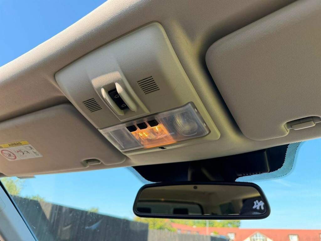 Land Rover Discovery Se Tech Grey #19