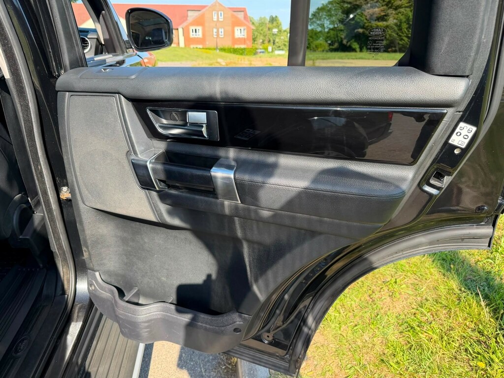Land Rover Discovery Se Tech Grey #25