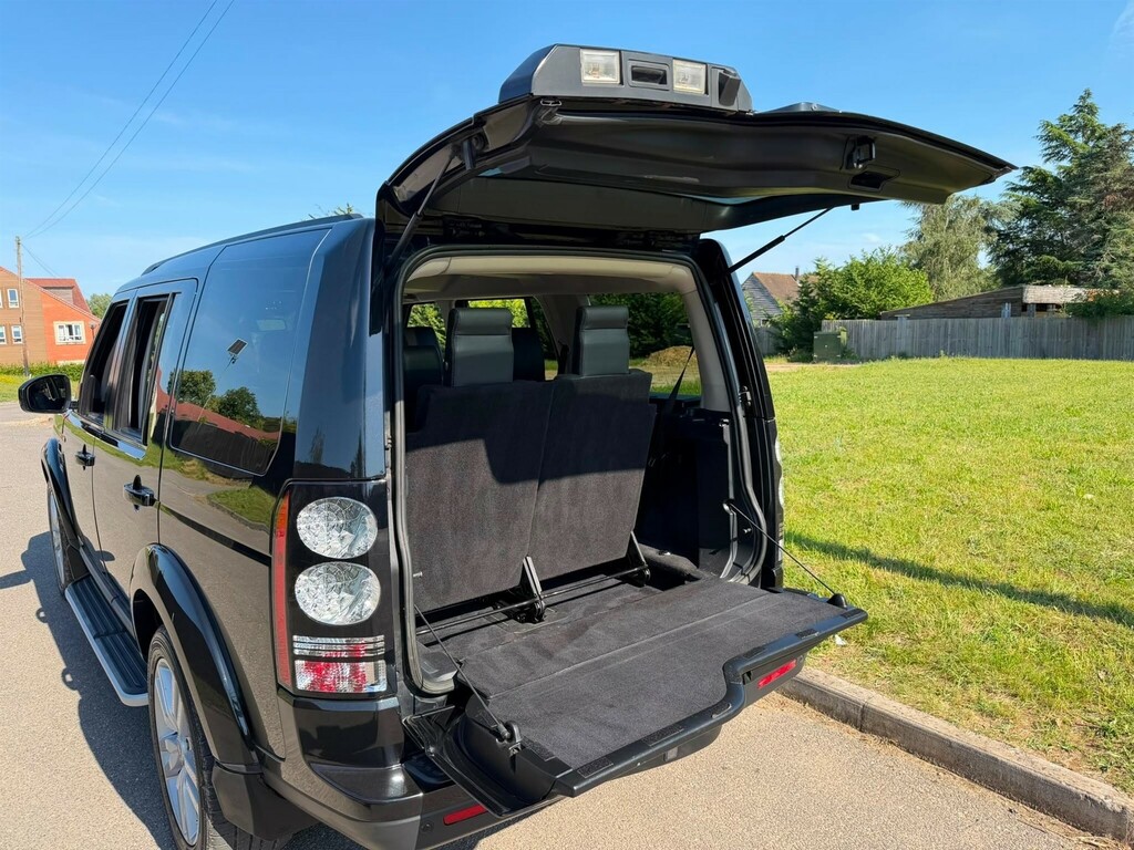 Land Rover Discovery Se Tech Grey #52