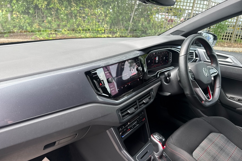 Volkswagen Polo 2.0 Tsi Gti Dsg MT72WKM Black #4