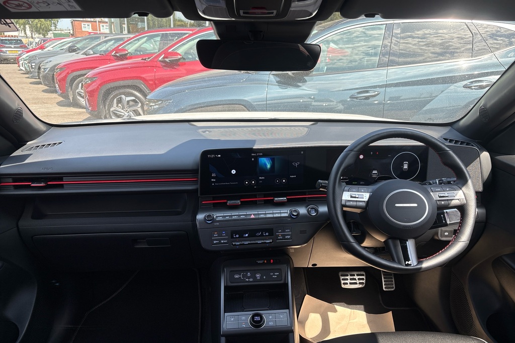 Hyundai Kona N Line EF25LZT White #3