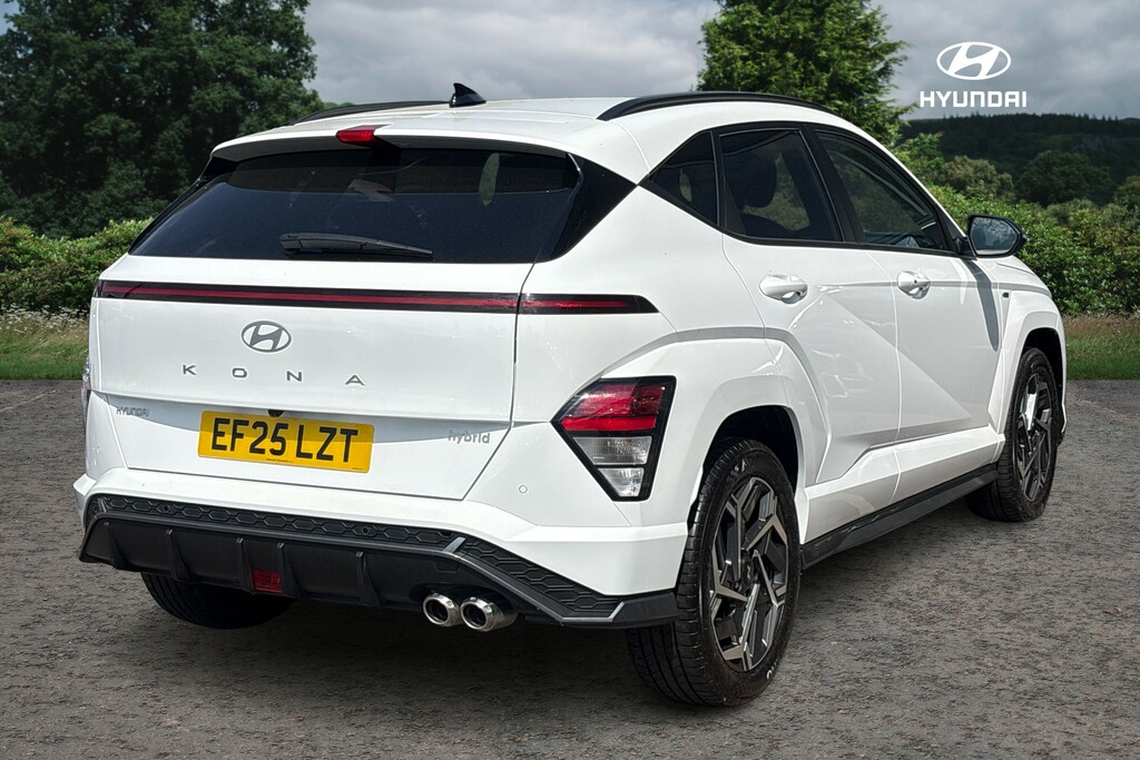 Hyundai Kona N Line EF25LZT White #5