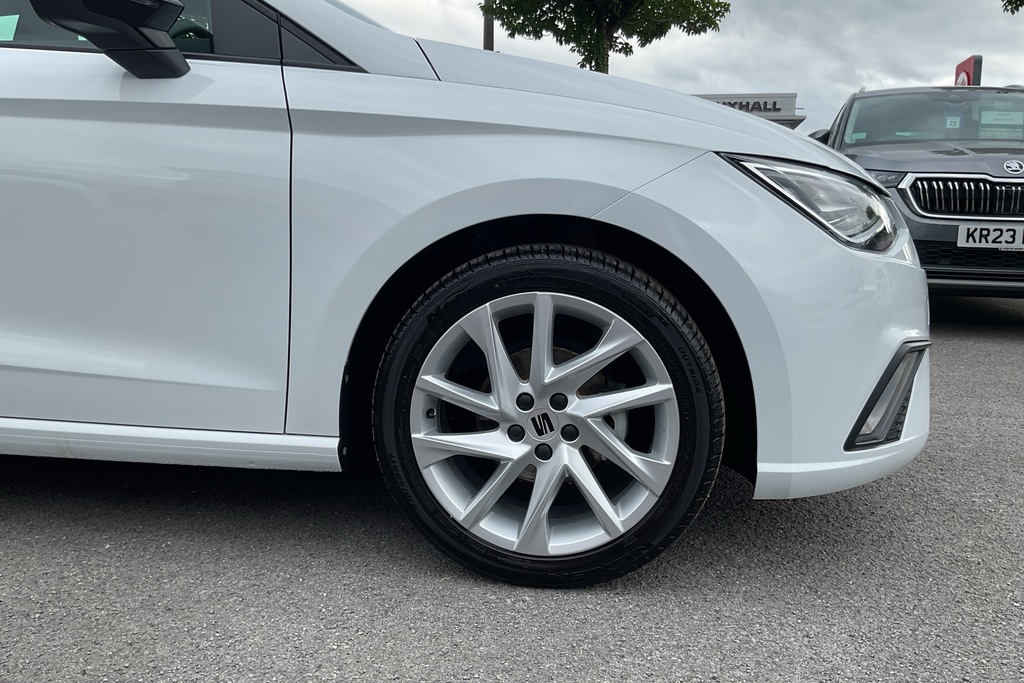 Seat Ibiza 1.0 Tsi 95 Fr MV75PDO White #5