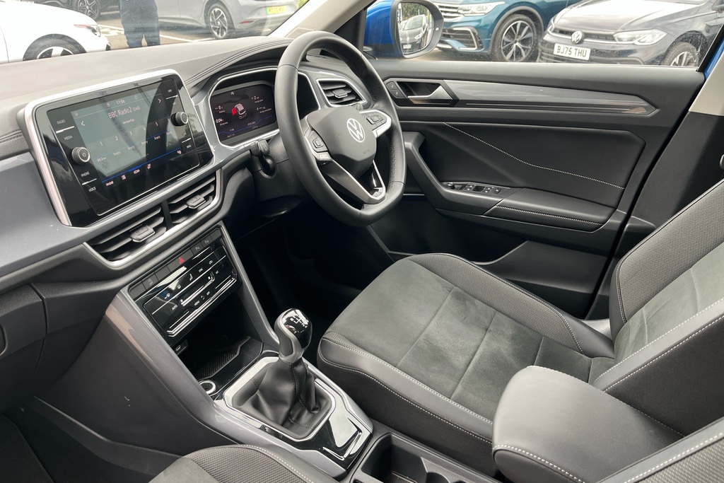 Volkswagen T-Roc 1.5 Tsi Style GD25HLE Blue #4