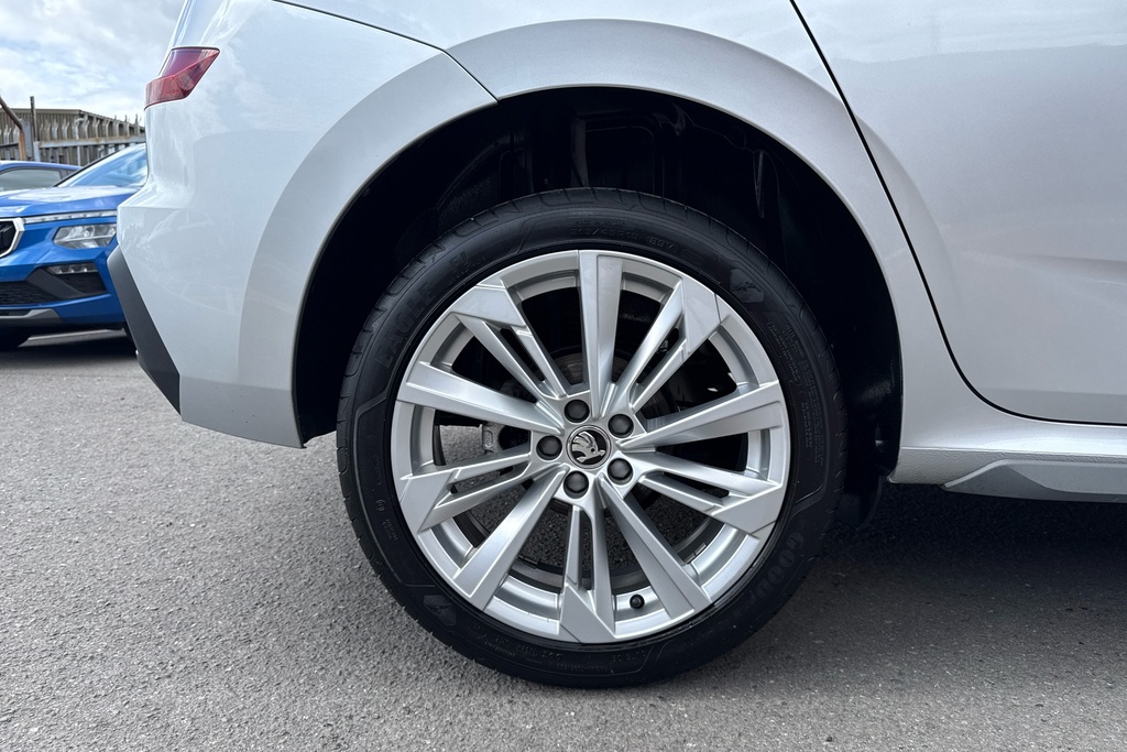 Skoda Kamiq 1.5 Tsi Se L Dsg WF24ZBO Silver #5