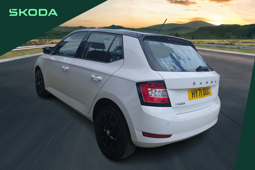Skoda Fabia 1.0 Tsi Colour Edition Dsg HY71OUO White #3