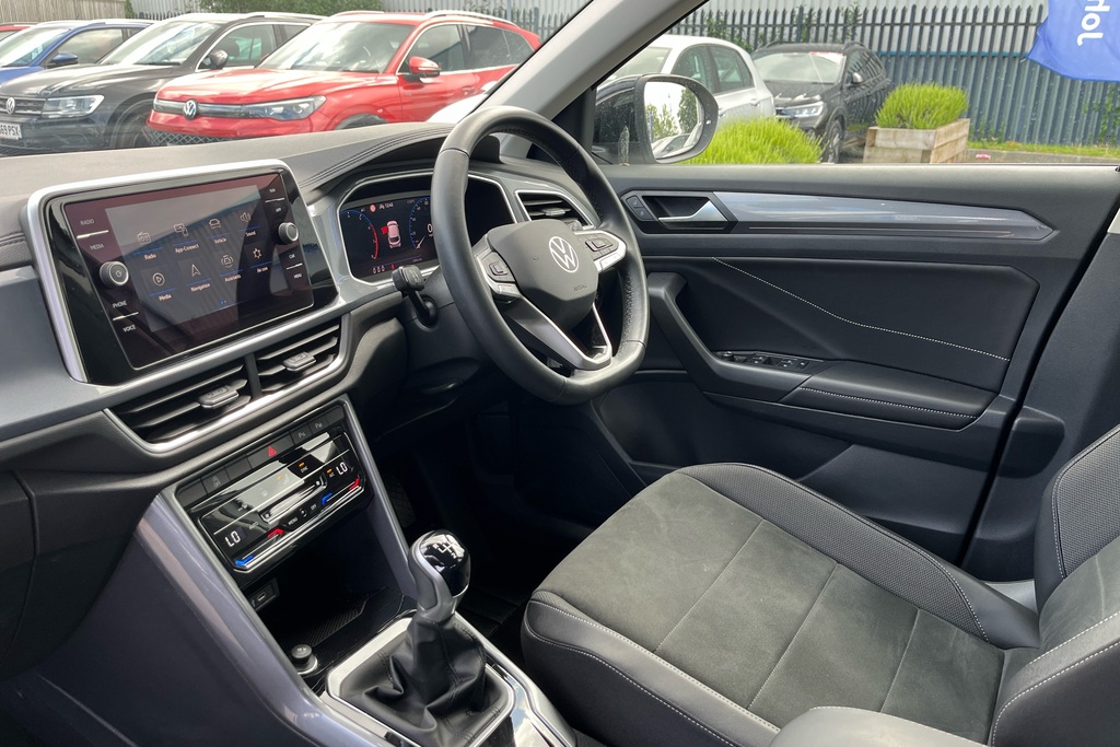 Volkswagen T-Roc 1.5 Tsi Style PJ23OBD White #2