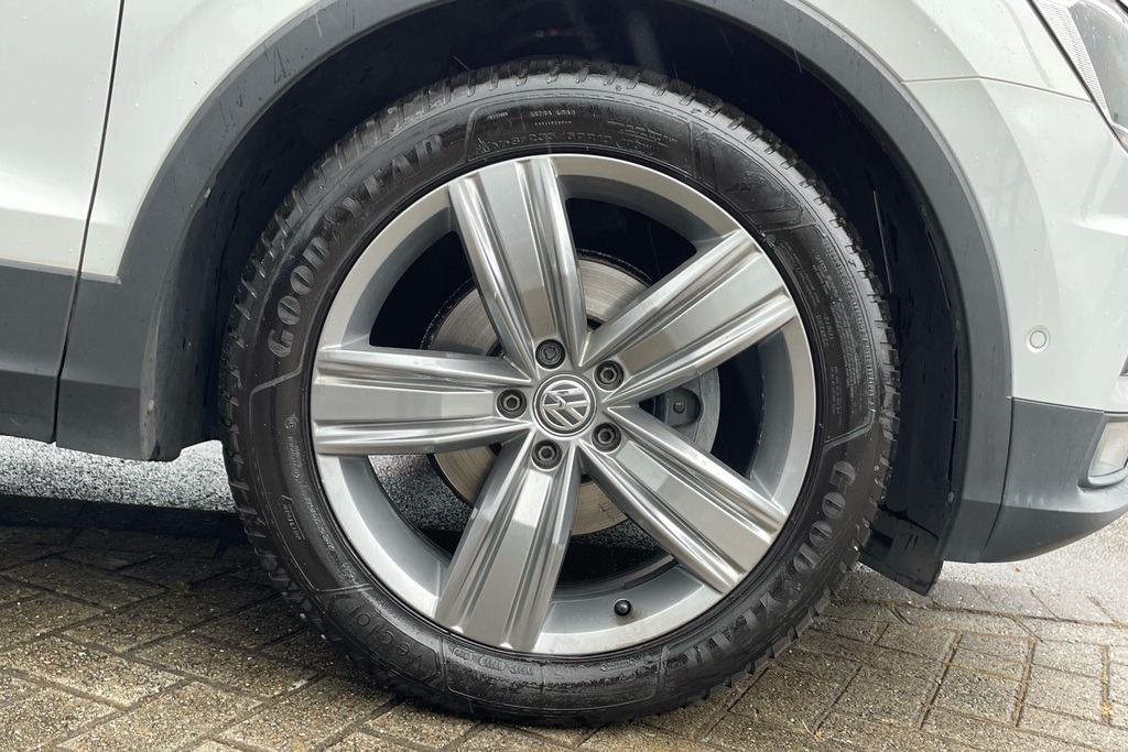 Volkswagen Tiguan 1.5 Tsi Evo 150 Match BD19KWA White #5