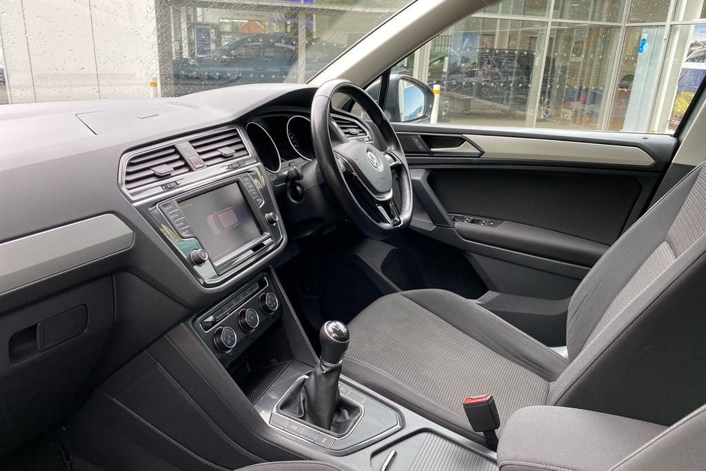 Volkswagen Tiguan 1.4 Tsi 125 S Grey #2