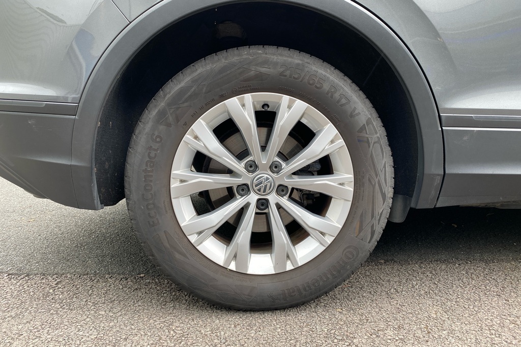 Volkswagen Tiguan 1.4 Tsi 125 S Grey #5