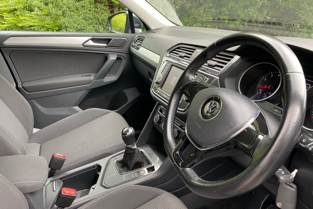 Volkswagen Tiguan 1.4 Tsi 125 S Grey #6