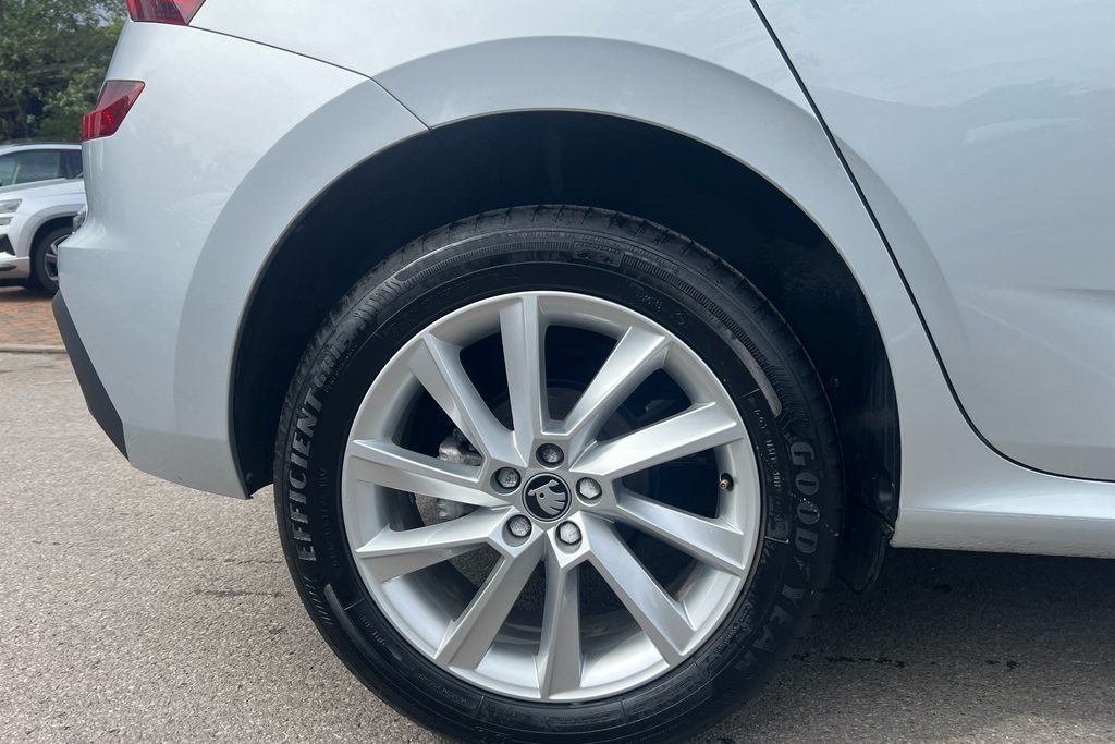 Skoda Kamiq 1.0 Tsi Se Edition GL25NOH Silver #5