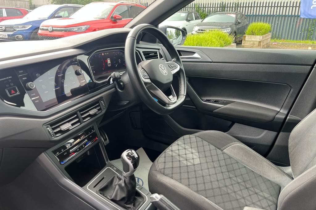 Volkswagen Polo 1.0 Tsi R-line PF72WFE Grey #2