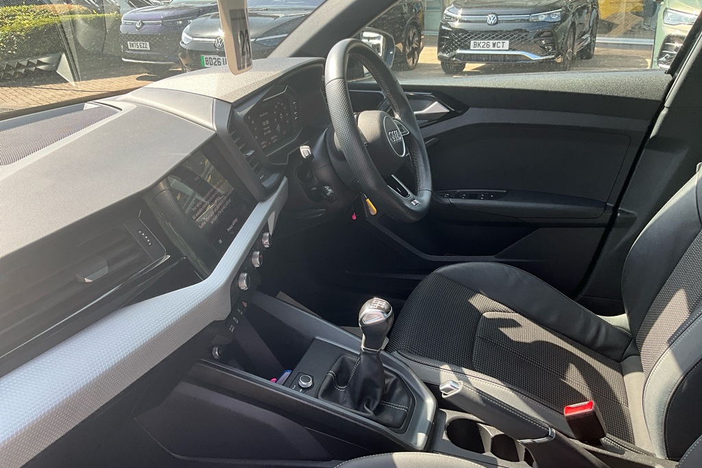 Audi A1 30 Tfsi 110 S Line LC22ZWF Black #2