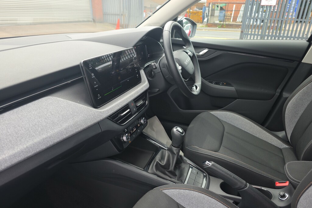 Skoda Kamiq 1.0 Tsi Se Edition DF25CCZ Black #3