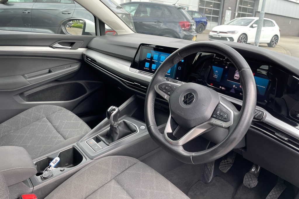 Volkswagen Golf 1.0 Tsi Life GF22LXE White #6